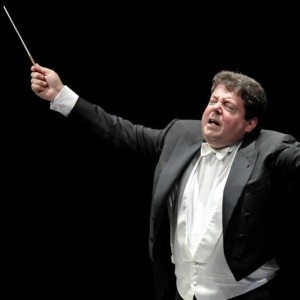 Andrew Litton conducting the Bergen Philharmonic Orchestra